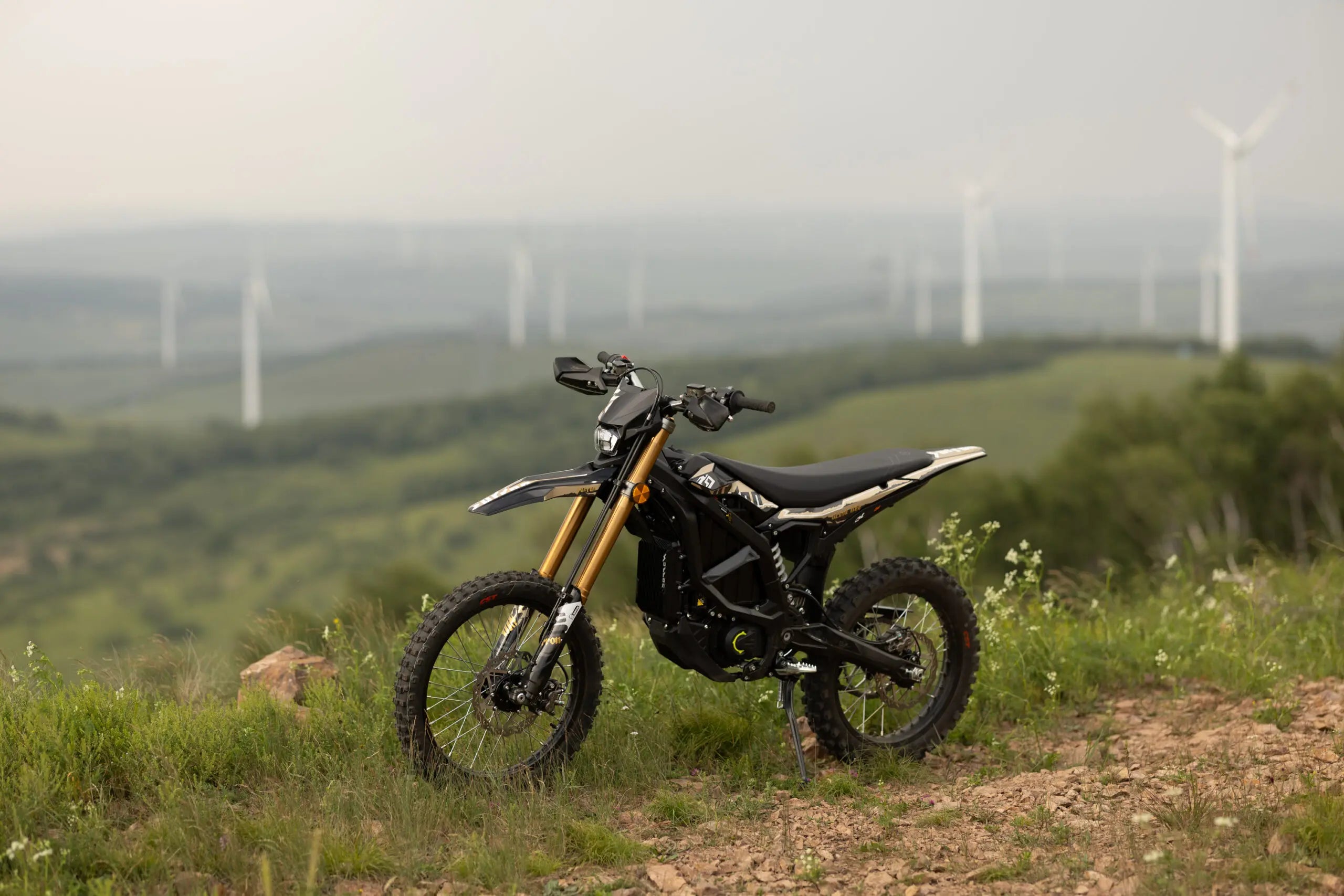 Sur Ron Ultra Bee 2025