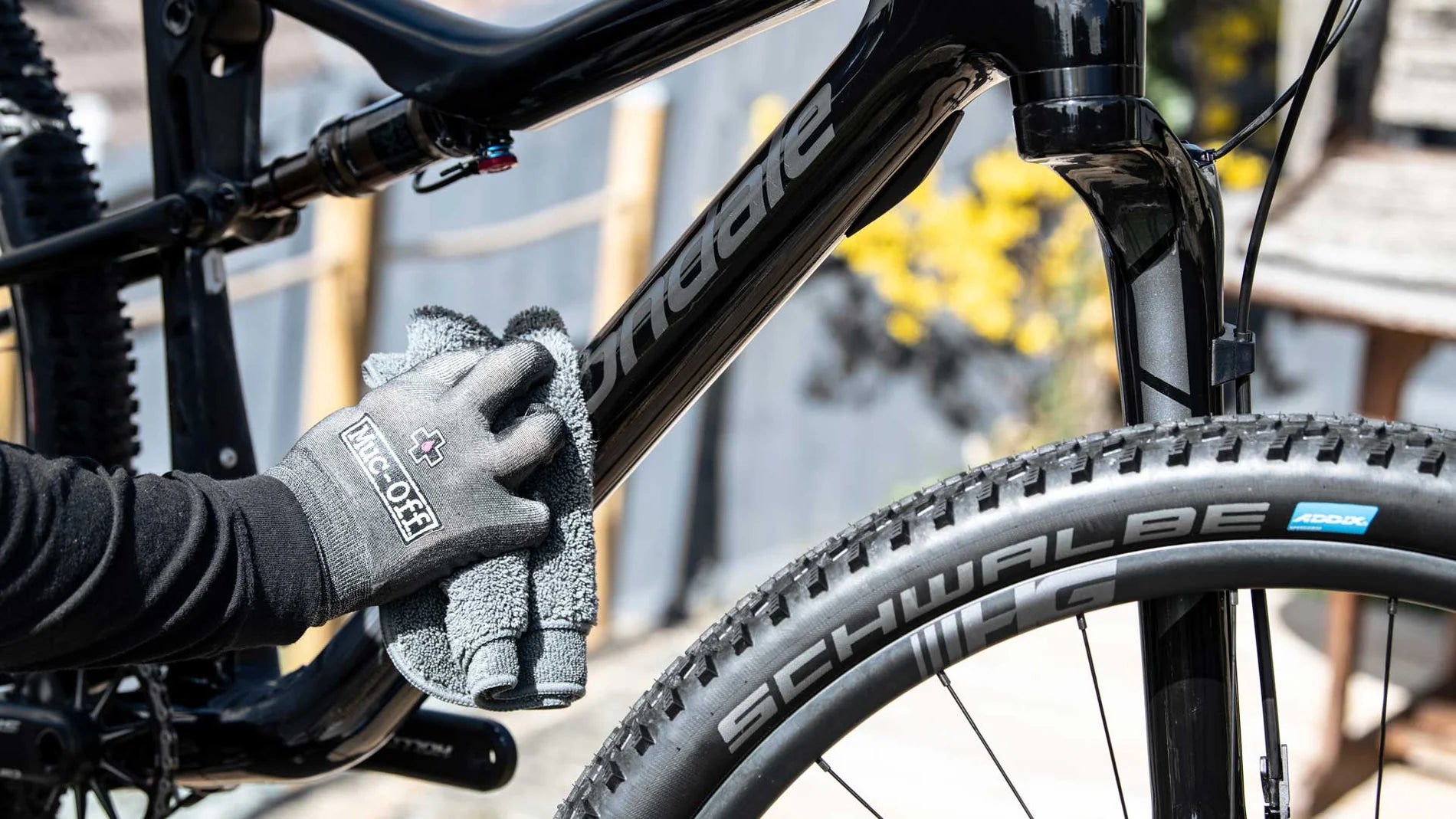 Muc-Off Miracle Shine