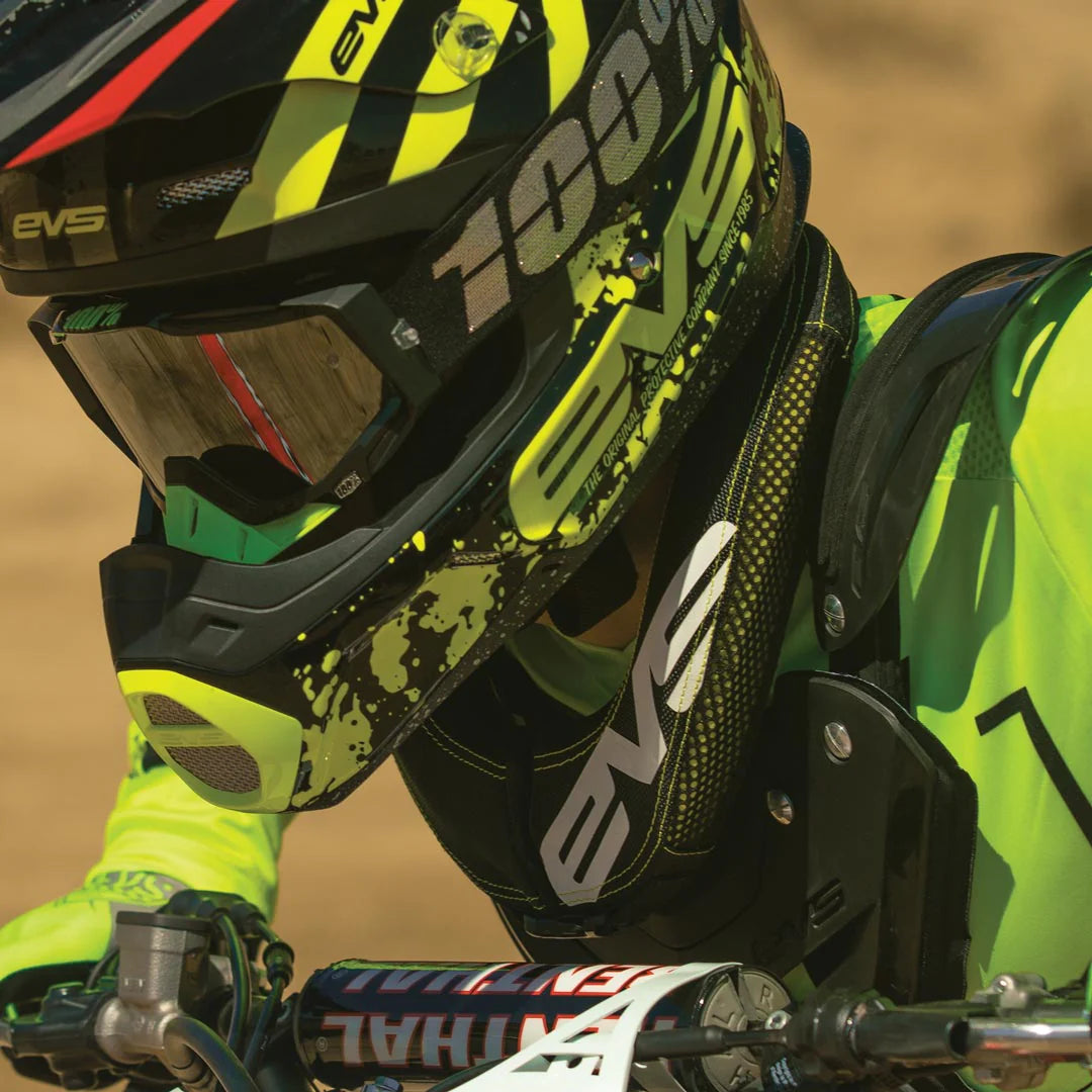 EVS R2 Race Collar (Black/Hi-Vis Yellow Size:Youth)