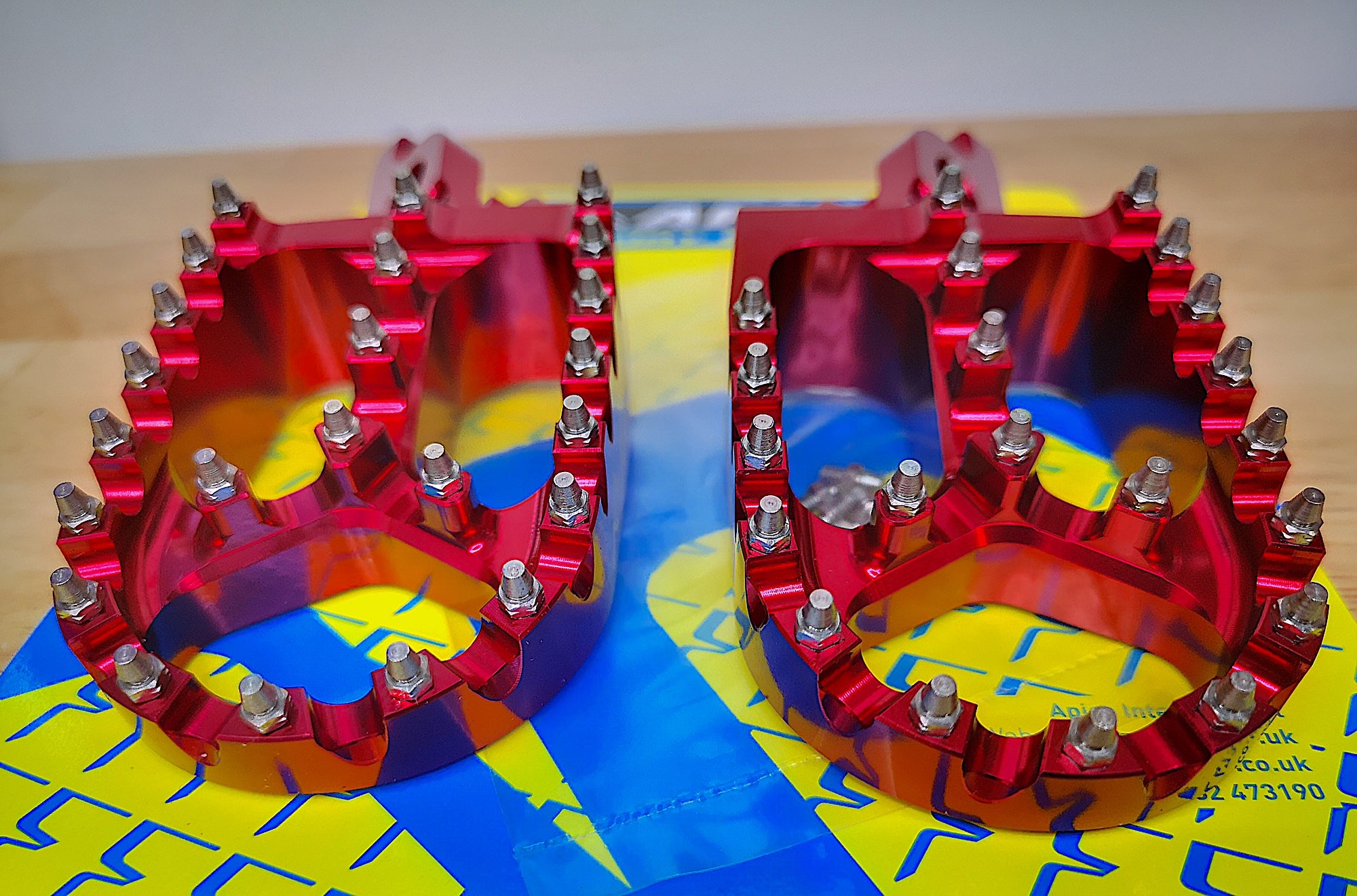 Motocross Xtreme Foot Pegs (Red) for Honda CR/CRF by Apico